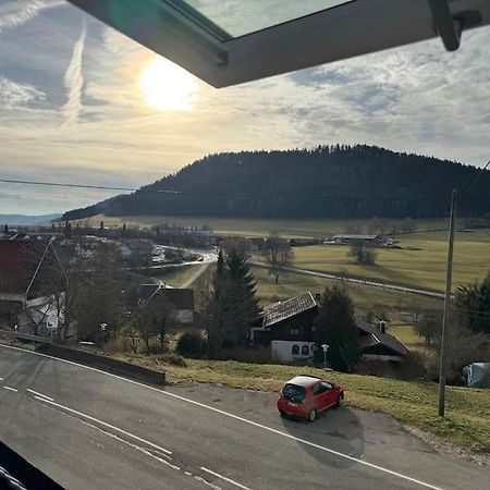 Loft Wohnung Mit Toller Aussicht Messstetten Exterior foto